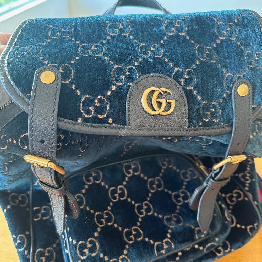 Gucci velvet backpack - Picture 3 of 7